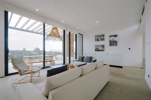 Moderna Y Nueva Casa En Condominio Polo De Maitencillo