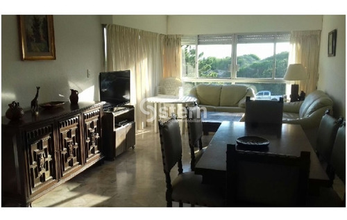 Imagen 4 de 13 de Venta Apartamento 3 Dormitorios, Playa Mansa, Punta Del Este
