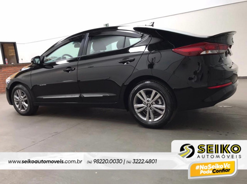 Imagem 6 de 15 de Hyundai Elantra 2.0 Automático Flex 2017/2018