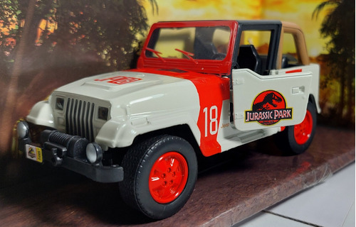 Jeep Wrangler Jurassic World, Escala 1/32 Marca Jada