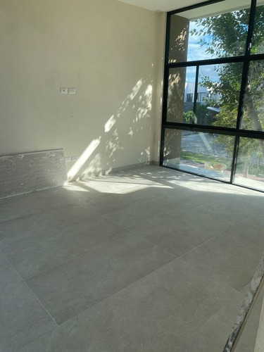 Imagen 6 de 15 de Casa Venta Largos Del Sol