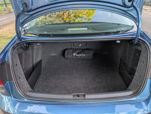 Volkswagen Vento 2.5 Advance Plus 170cv