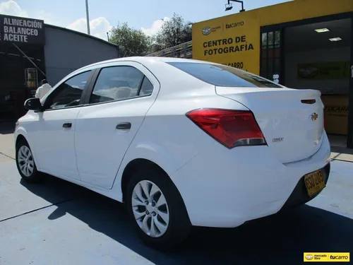 Chevrolet Onix Lt 1400cc Mt Aa