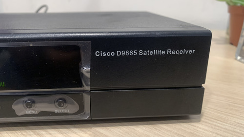 Cisco D9865 Satellite Receiver (Usado)