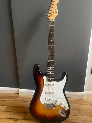 Guitarra Electrica Squier Strat By Fender + Accesorios! 