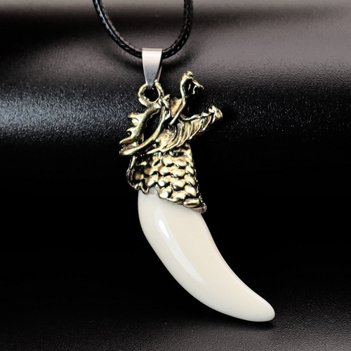 Collar Colmillo Dragón Dayoshop