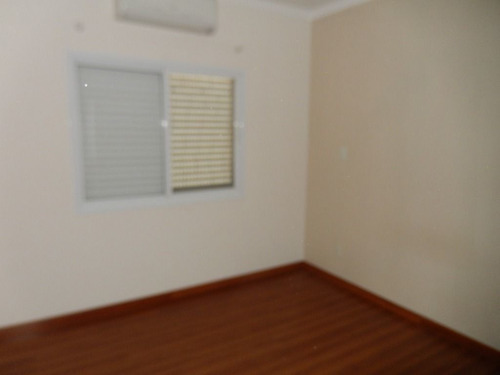 Imagem 17 de 28 de Sobrado No Cond. Parque Dos Resedás, 5 Dorm Sendo 3 Suites, 276m² Ac Em 400m² De Terreno - So0063