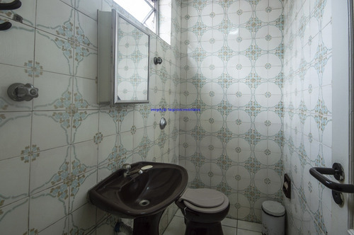 Imagem 9 de 10 de Conjunto Comercial 74m², 02 Banheiros E 01 Vaga Na Garagem. Condomínio Com Portaria E Segurança 24hrs. Excelente Localização - 21101103 - 70183838