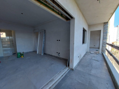 Imagen 6 de 14 de Departamento En Venta De 4 Ambientes Con 2 Cocheras En Wilde A Estrenar Con Balcon