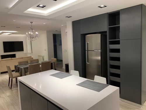 Imagen 8 de 27 de Moderna Casa En Venta En Barrio San Lucas-san Vicente