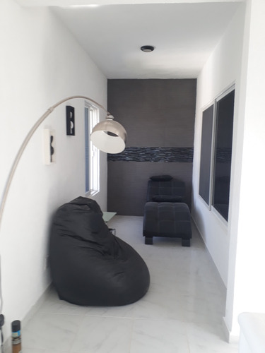 Casa Con 6 Recámaras 4 Baños 2 Albercas