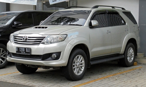 Parachoque Delantero Para Toyot Fortuner 2011 A 2015 Tailand