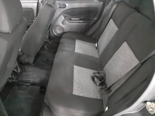 Ford Fiesta 1.0 Mpi Sedan 8v Flex 4p Manual
