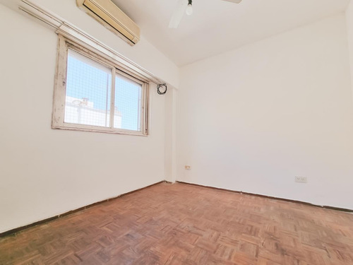 Imagen 6 de 17 de Oportunidad !! Venta - Departamento 2 Ambientes Con Cochera Fija Cubierta - Vicente Lopez