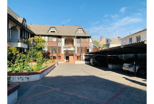 Venta Depto. Duplex 2d/2b Condominio En Alcántara