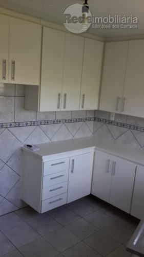Imagem 8 de 13 de Casa Com 2 Dormitórios À Venda, 130 M² Por R$ 335.000,00 - Jardim Ismênia - São José Dos Campos/sp - Ca4161