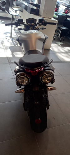 Imagen 5 de 16 de Aprilia Shiver 900 2020
