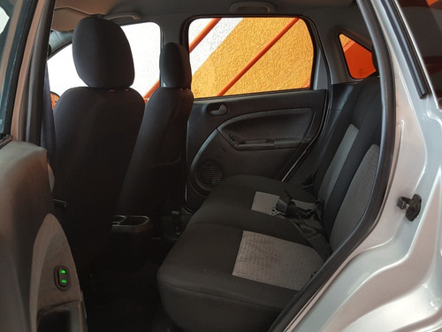 Ford Fiesta Sedan Se 1.6 Rocam (flex) 2014 + Completo