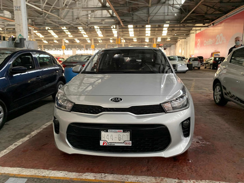 Imagen 2 de 14 de Kia Rio 1.6 Lx Sedan Mt 2018