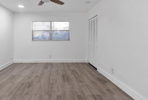 Departamento En Venta - 2 Dormitorios 2 Baños - 104mts2 - Lauderhill, Florida, Usa