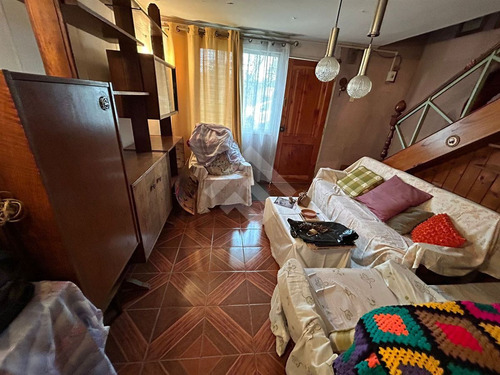Casa En Venta De 3 Dorm. En Lo Espejo