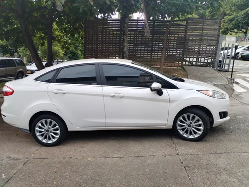 Ford Fiesta 1.6 Titanium At