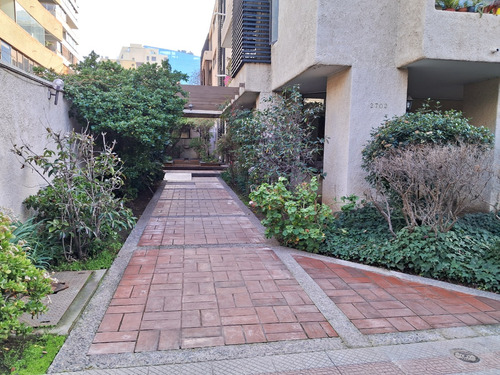 Arriendo Depto En Calle Arrayan Con El Bosque Norte