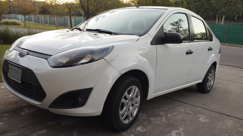 Ford Fiesta Max 2013 Gnc