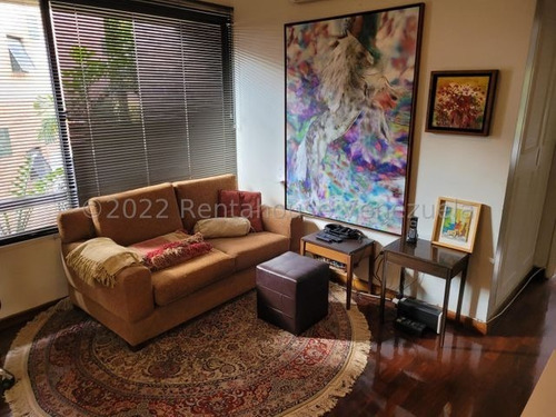 Imagen 17 de 20 de Omar Espinoza Ofrece En Venta Lujoso Y Amplio Apartamento En Campo Alegre Zona Exclusiva De Caracas