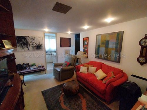Apartamento En Venta. Urb. Colinas De Valle Arriba.