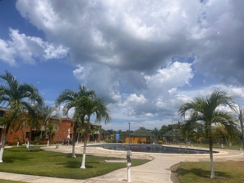 Bella Pb En Townhouse Con Jardín Y Vista Directa A La Piscina