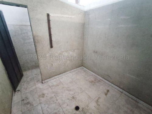 #24-2537 Amplio Galpon En Venta En Barquisimeto Zona Industrial 1 Lara Eo