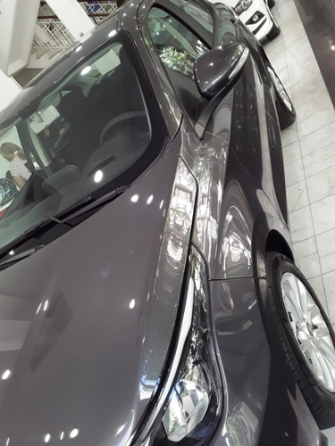 Fiat Cronos 1.8 16v Precision