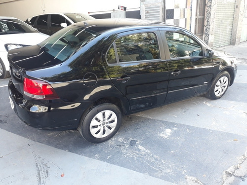 Volkswagen Voyage 2012 1.0 Vht Total Flex 4p