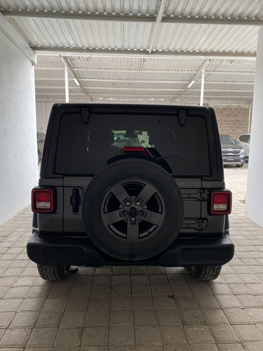 Jeep Wrangler 3.7 Unlimited Sport 3.6 4x4 At