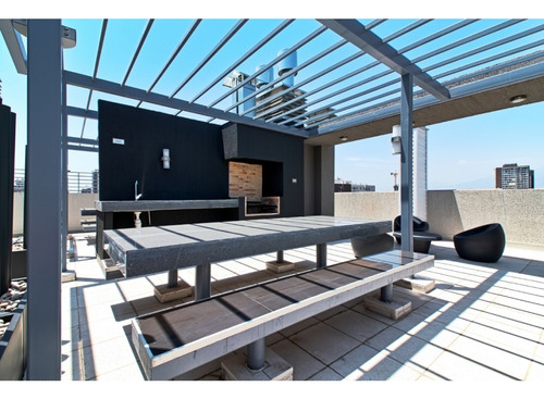 Arriendo Metro Irarrazaval / Portugal / 10 De Julio