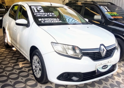 Imagem 3 de 11 de Renault