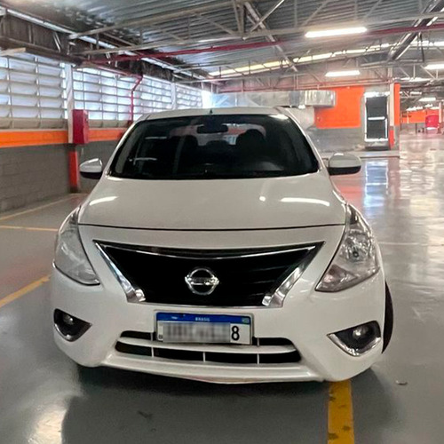 Nissan Versa 1.6 16v Sv Aut. 4p