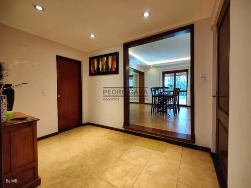 Piriapolis, Exclusiva Casa Quinta En Venta A 1000 Metros De La Playa