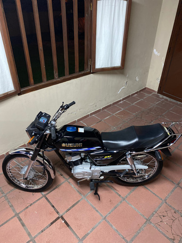Suzuki Ax100