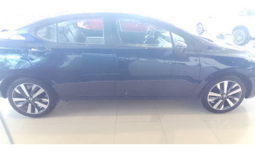 Imagen 8 de 25 de Nissan Versa L/n 1.6 Exclusive 0km #05 Ya Azul