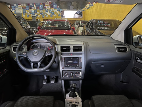 Imagem 2 de 10 de Volkswagen Fox 2021 1.6 Connect Total Flex 5p 5 Marchas