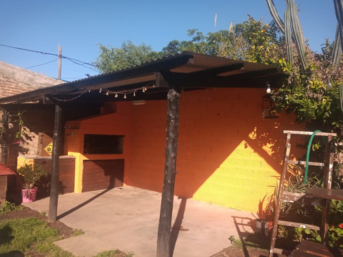 Casa Grande, Robusta, Remoledada + Partes Nuevas / Garage + Patio + Quincho + Pileta