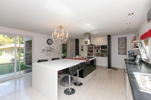 Imagen 7 de 30 de Casa - Highland Park