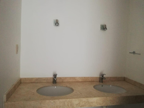Imagen 12 de 22 de Lomas De La Rioja, Casa En Renta De 3 Recámaras