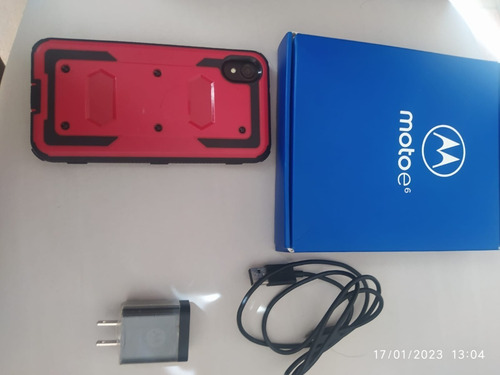 Moto E6 16 Gb Starry Black 2 Gb Ram, Americano, Sprint, Prepago Listo Para Usarse En Eu, Solo Necesita Compra De Chip. (Usado)