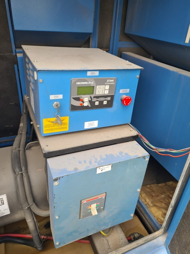 Imagem 12 de 14 de Ford Cargo 1317 4x2 Ano 2004 Gerador 150 Kva Ano 2014