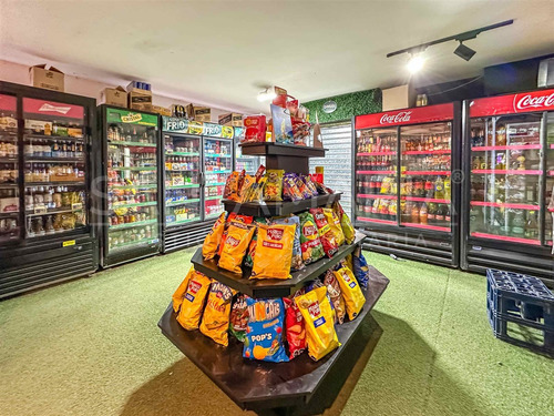 Venta Local Comercial Av. Cataluña, Concepción