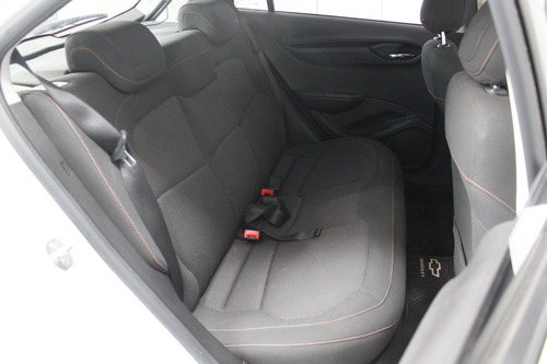 Imagen 4 de 11 de Chevrolet Onix 1.4 Ltz 2015 La Plta 193
