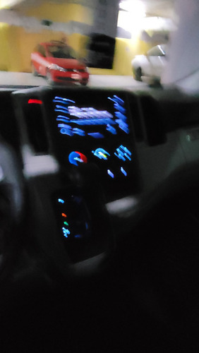 Toyota Hiace 2.8 Tdi Furgón 6at L2h2 3a 5p